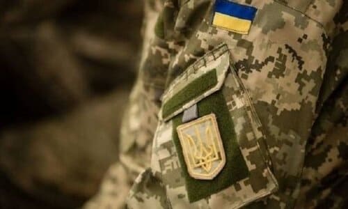 Захист у справах про невиконання наказів командування: Важливість кваліфікованого адвоката за статтею 403 ККУ