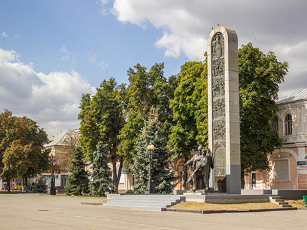 Пам’ятні знаки на честь 1000−ліття Лубен