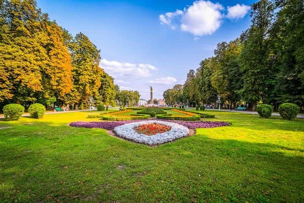 Корпусний сад в Полтаві