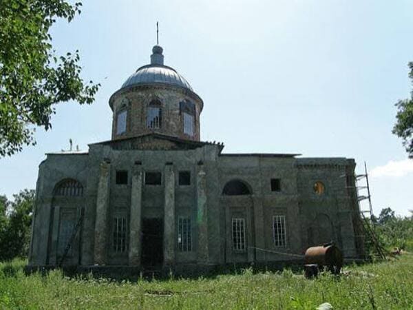 «Бурти» та вали Полкостеня